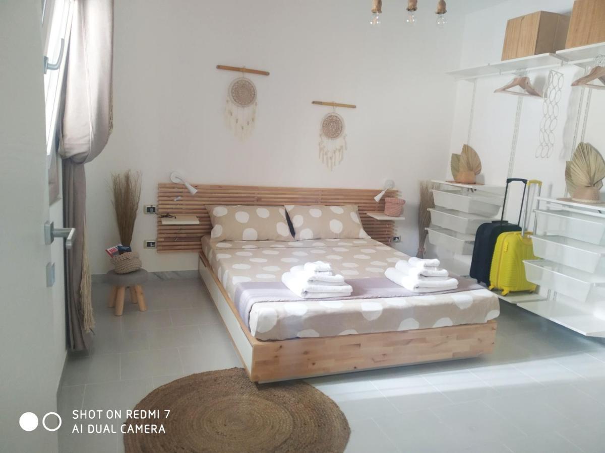Aurisa Apartment Bari Exterior foto
