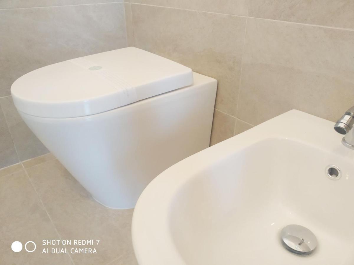 Aurisa Apartment Bari Exterior foto