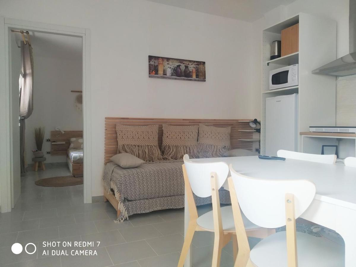 Aurisa Apartment Bari Exterior foto