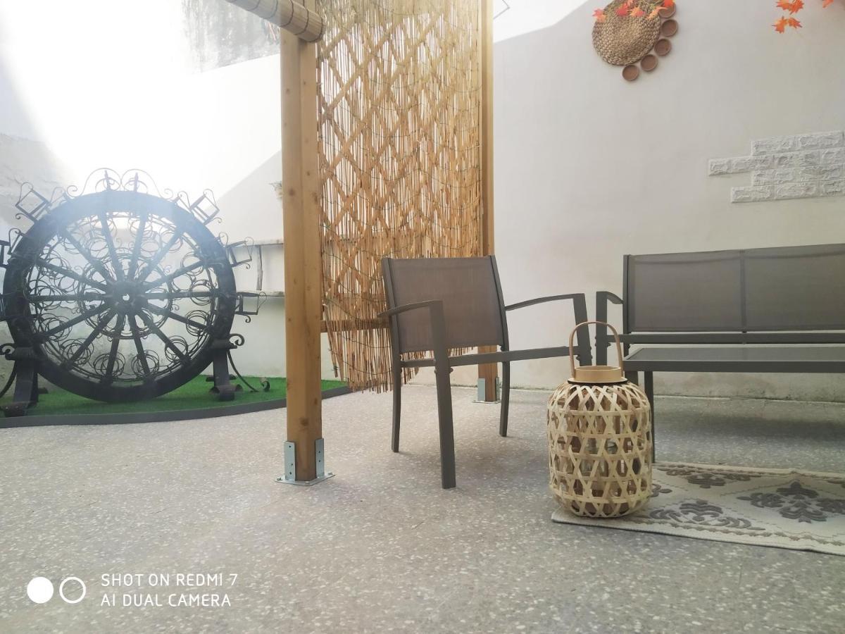 Aurisa Apartment Bari Exterior foto