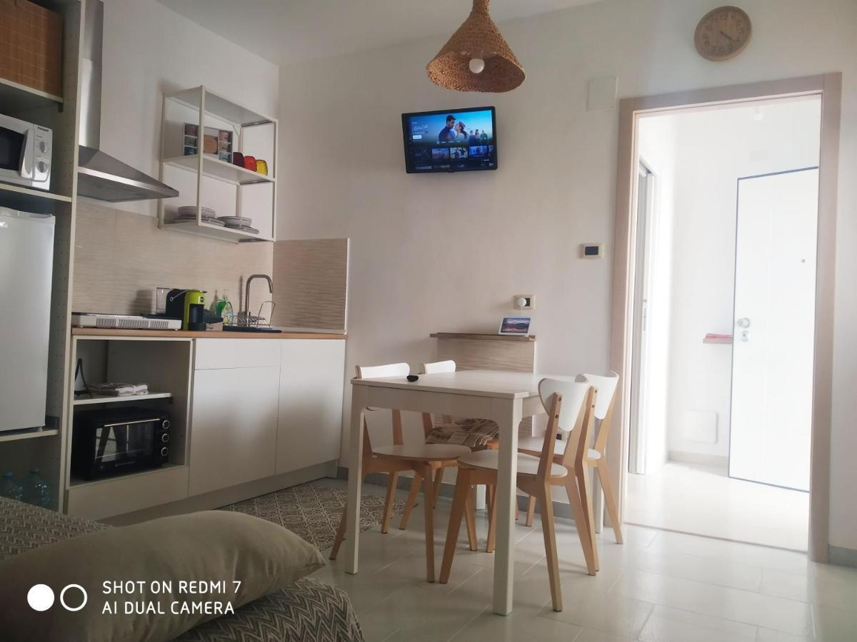 Aurisa Apartment Bari Exterior foto