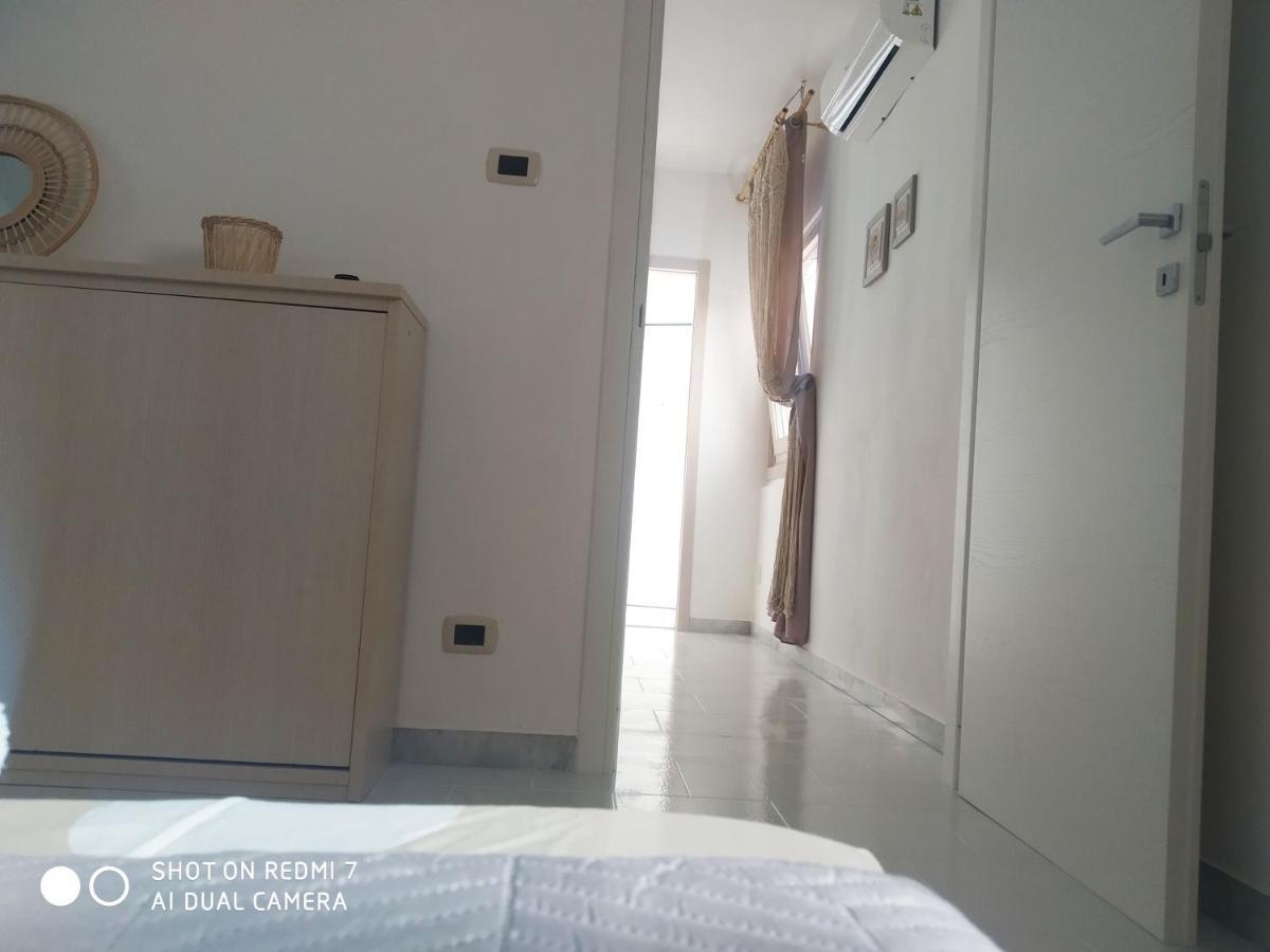 Aurisa Apartment Bari Exterior foto