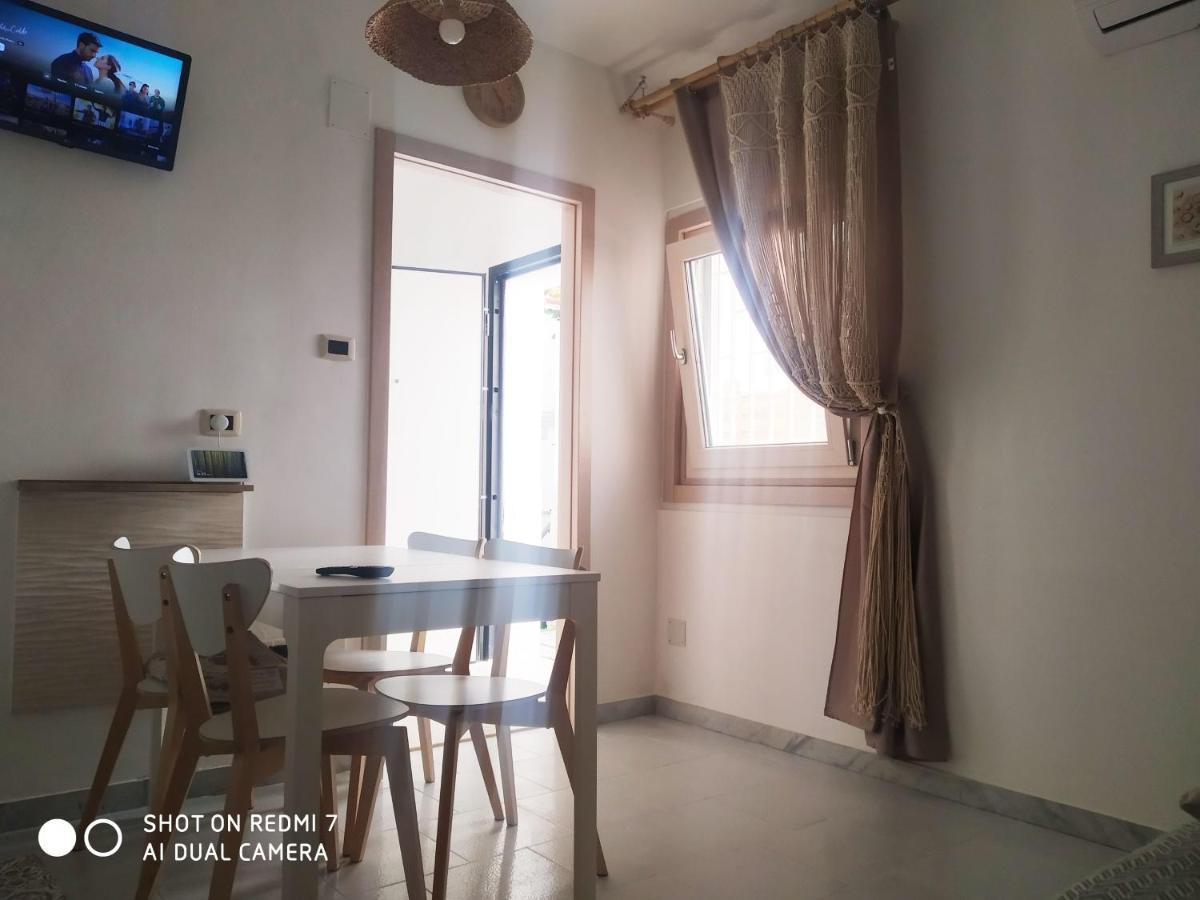 Aurisa Apartment Bari Exterior foto